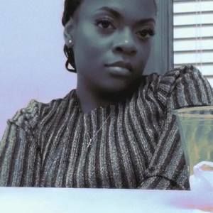 Meet your Posher, Katelyn